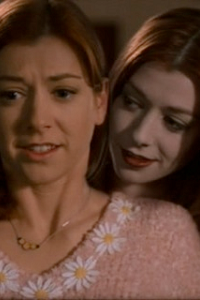 Buffy the Vampire Slayer S03 E16 – Wibbly Wobbly Timey Wimey Stuff thumbnail