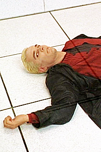 Buffy the Vampire Slayer S04 E07 – Punching douchebags, winning hearts thumbnail